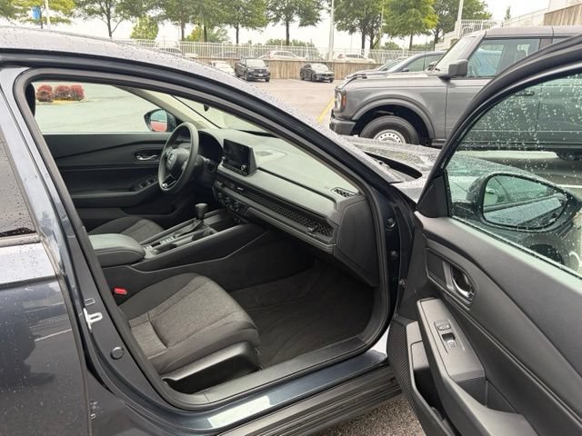 Certified 2023 Honda Accord EX image 24