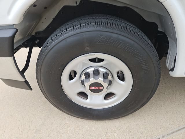 Used 2025 GMC Savana 3500 LT w/ LT Preferred Equipment Group RWD image 24