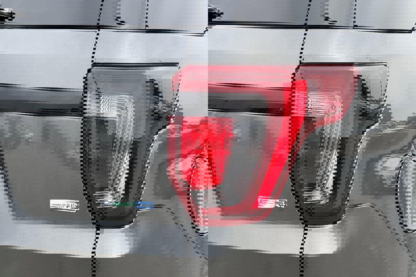 Used 2018 Ford Explorer Sport w/ Equipment Group 401A image 37