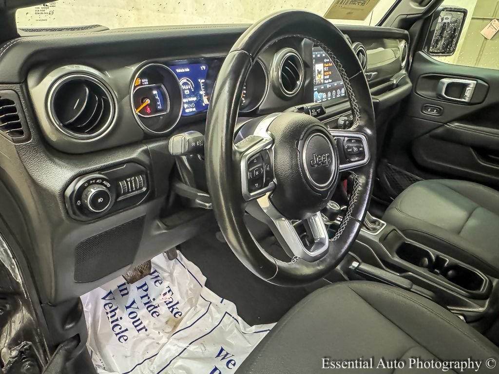 Used 2022 Jeep Wrangler Unlimited Sahara w/ Safety Group AWD/4WD image 10