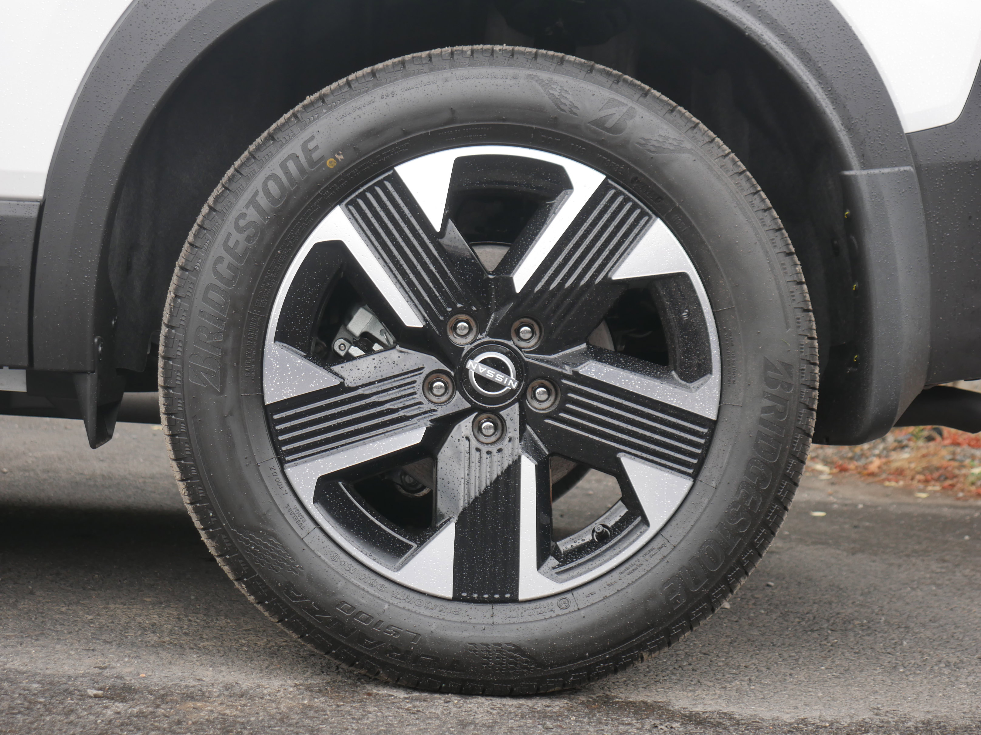 New 2026 Nissan Kicks SV w/ SV Premium Package image 16