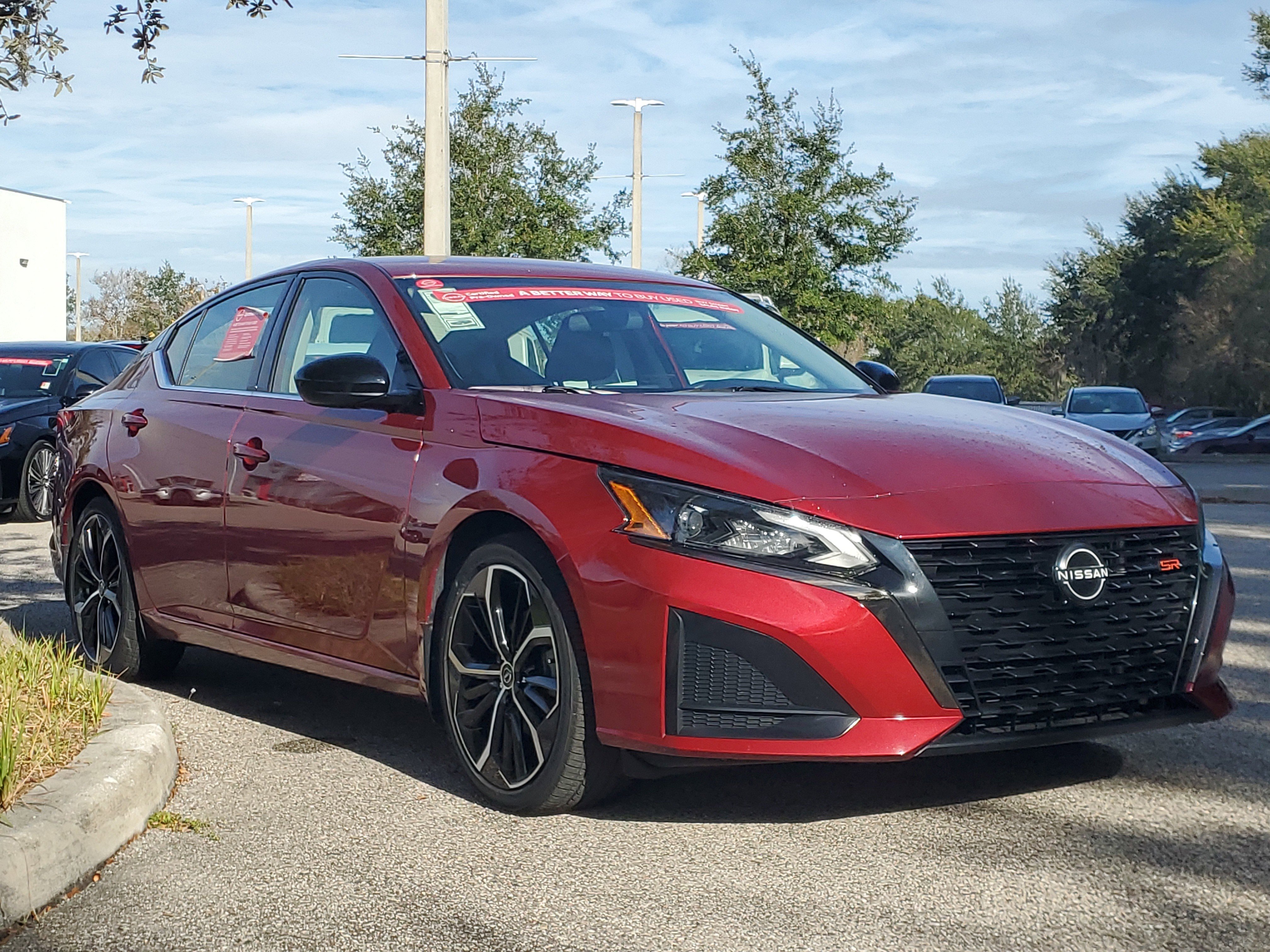 Certified 2023 Nissan Altima 2.5 SR image 3