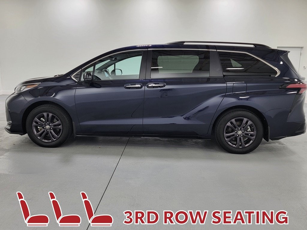 Certified 2024 Toyota Sienna XSE AWD/4WD image 5