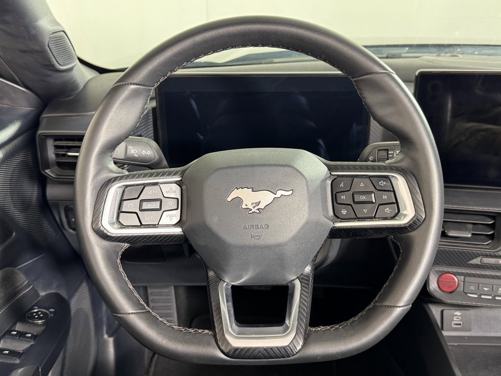 Used 2024 Ford Mustang Convertible image 21
