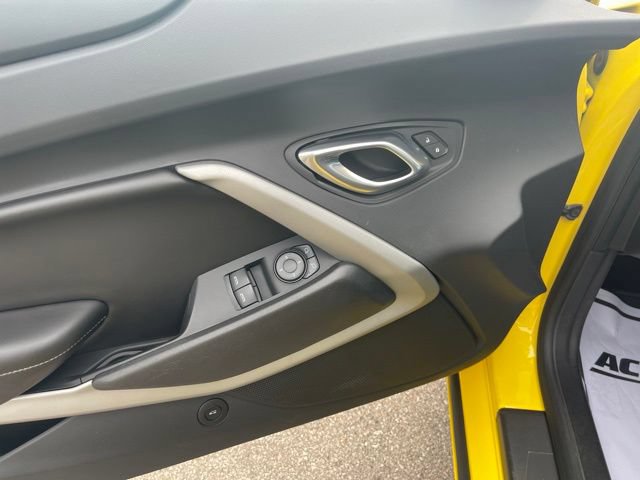 Used 2018 Chevrolet Camaro SS RWD image 15