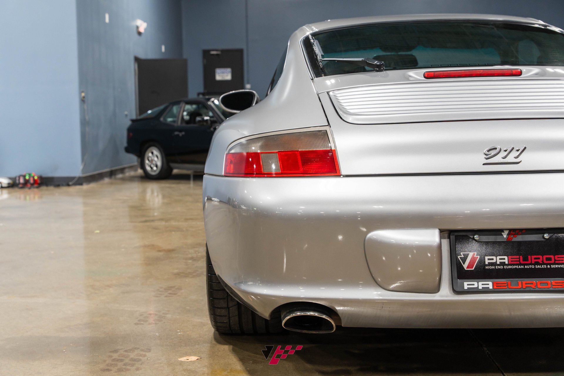 Used 2004 Porsche 911 40th Anniversary RWD image 15