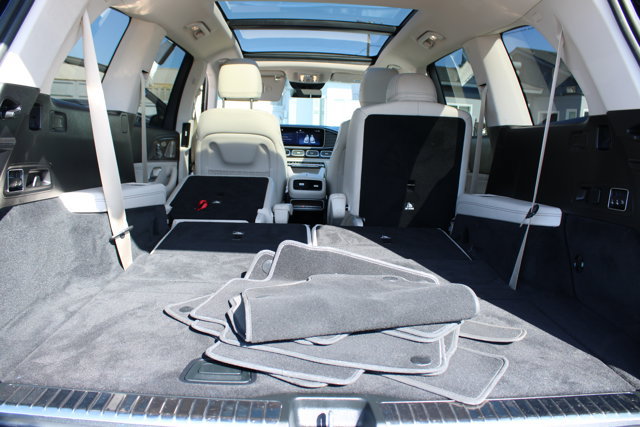 Used 2024 Mercedes-Benz GLS 450 4MATIC image 52
