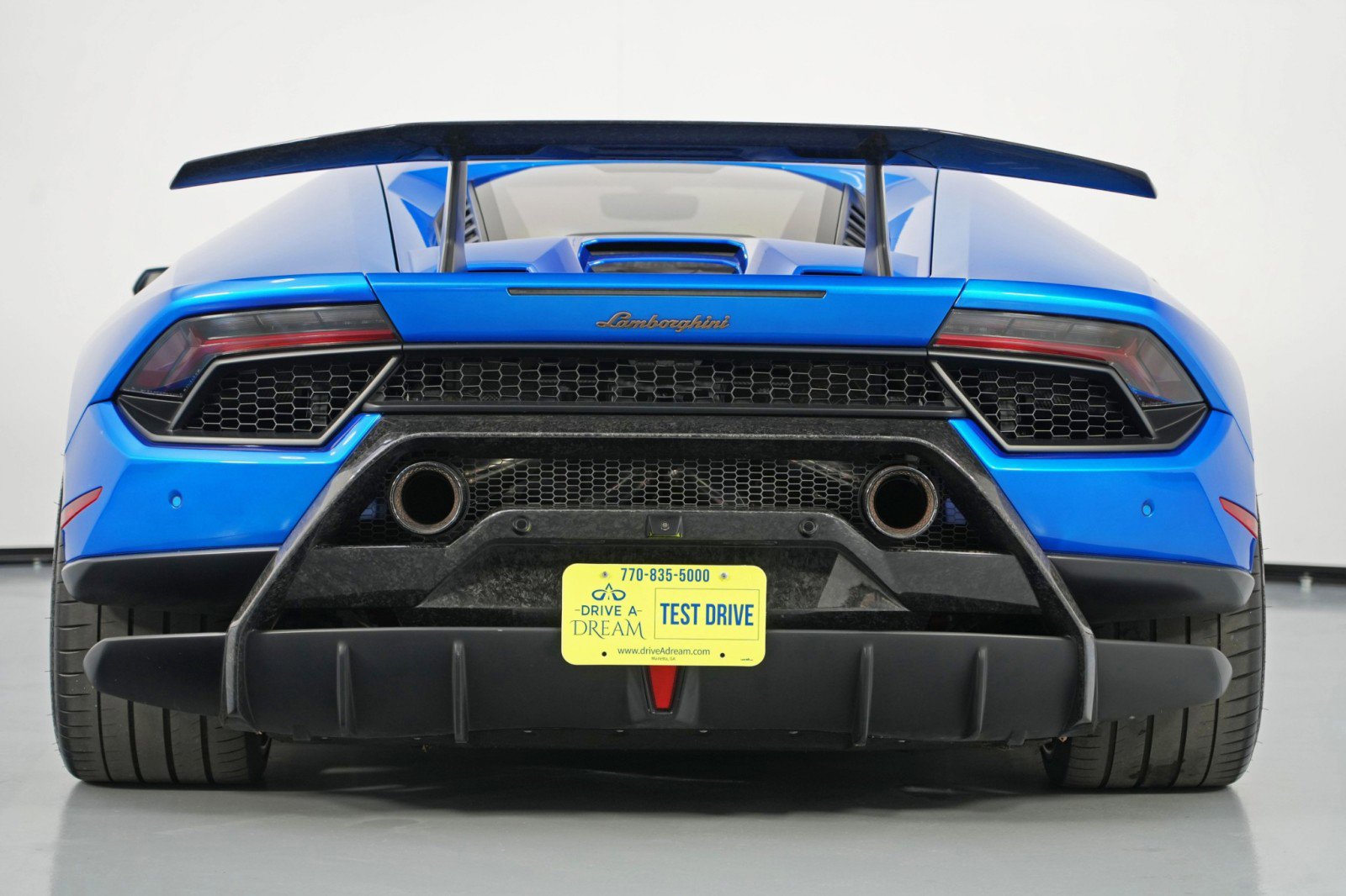 Used 2018 Lamborghini Huracan Performante image 13