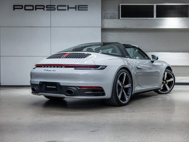 Certified 2022 Porsche 911 Targa 4S w/ Premium Package image 27