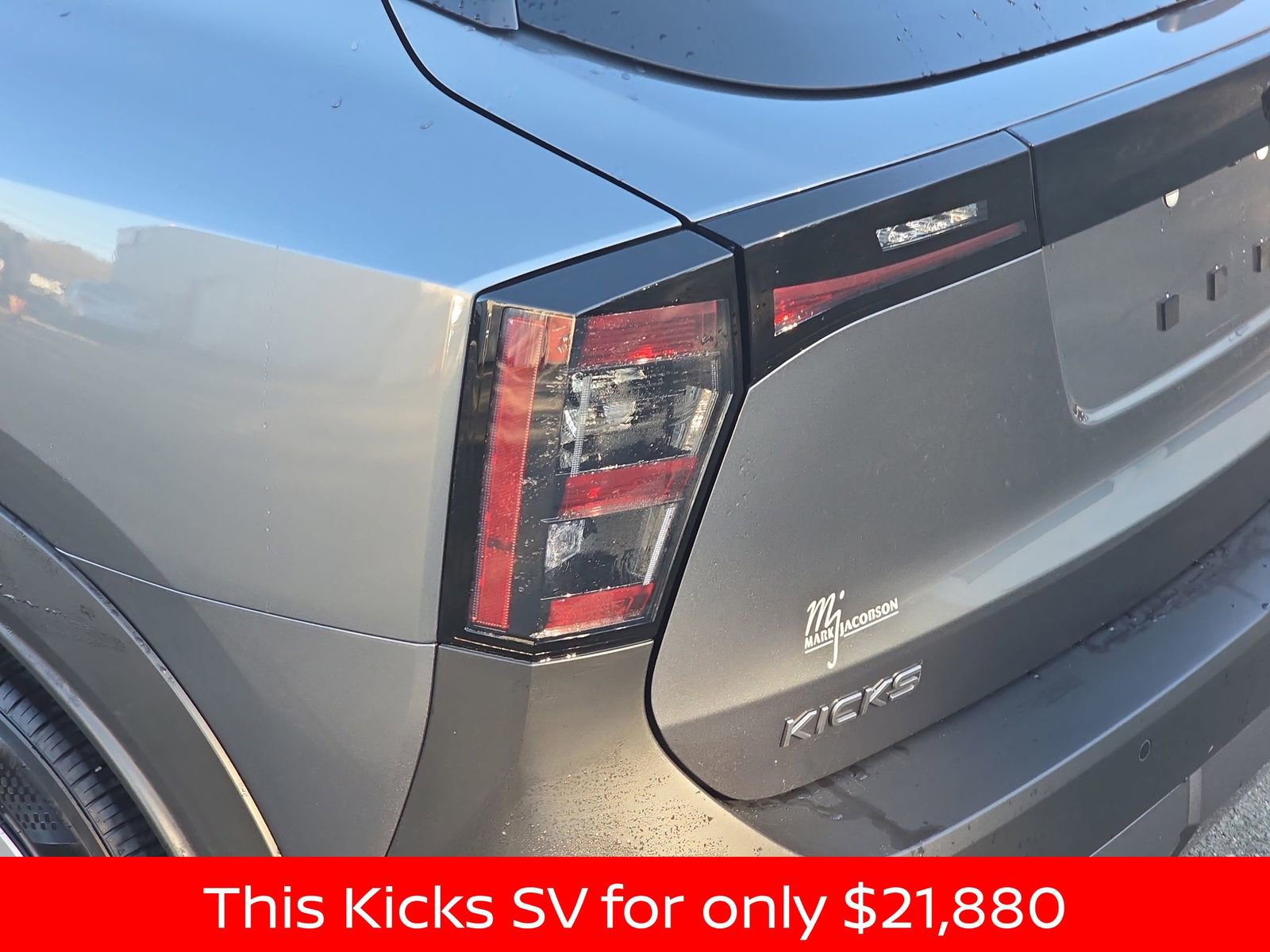 Used 2025 Nissan Kicks SV image 37