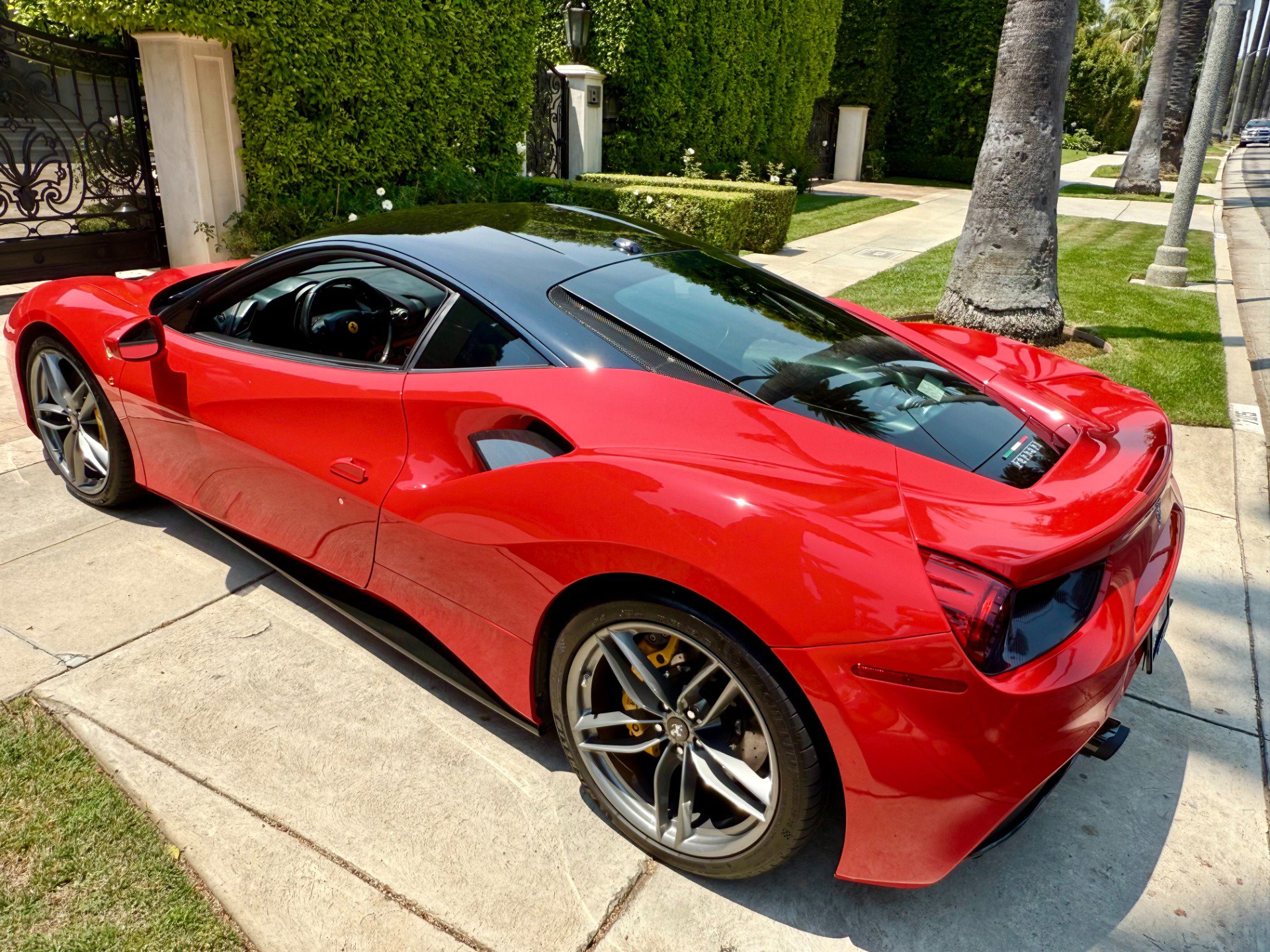 Used 2016 Ferrari 488 GTB image 22