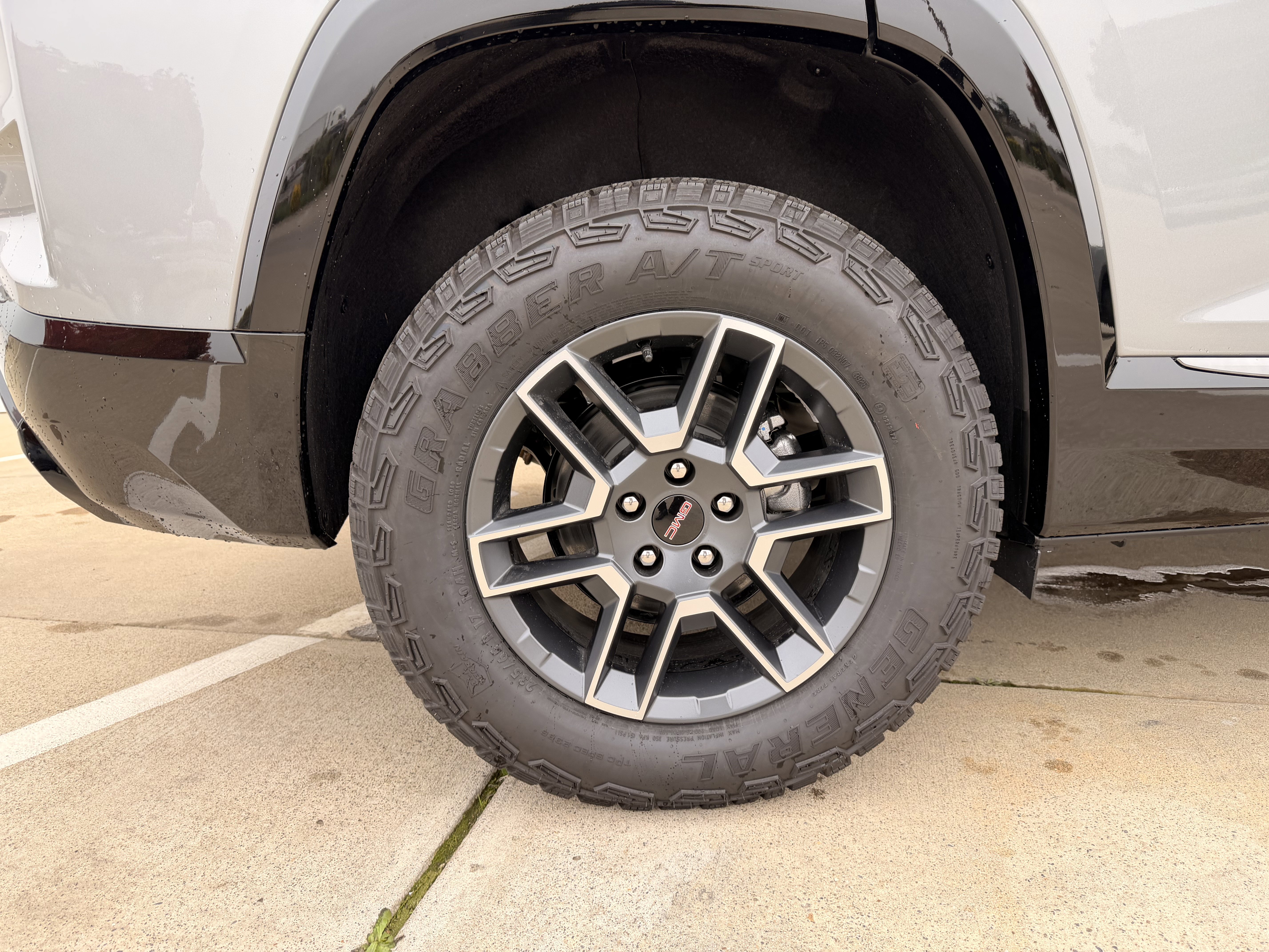 New 2026 GMC Terrain AT4 w/ Convenience Package III image 12