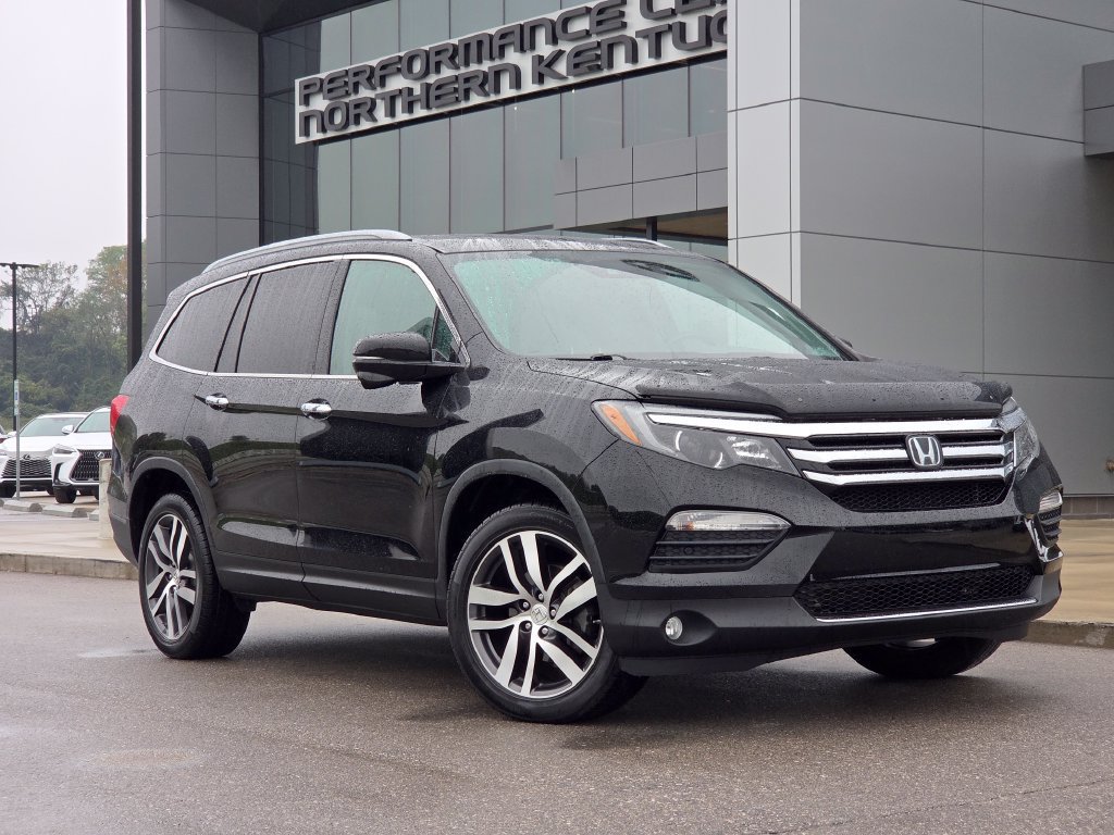 Used 2016 Honda Pilot Touring image 2