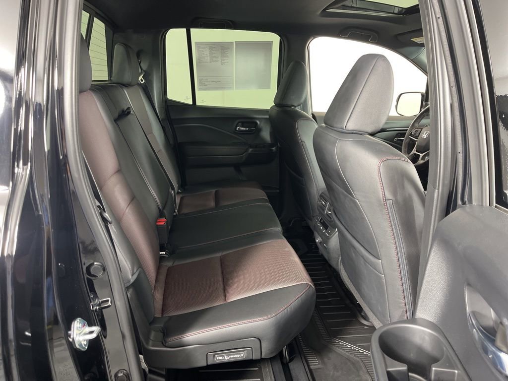 Certified 2025 Honda Ridgeline Black Edition image 7