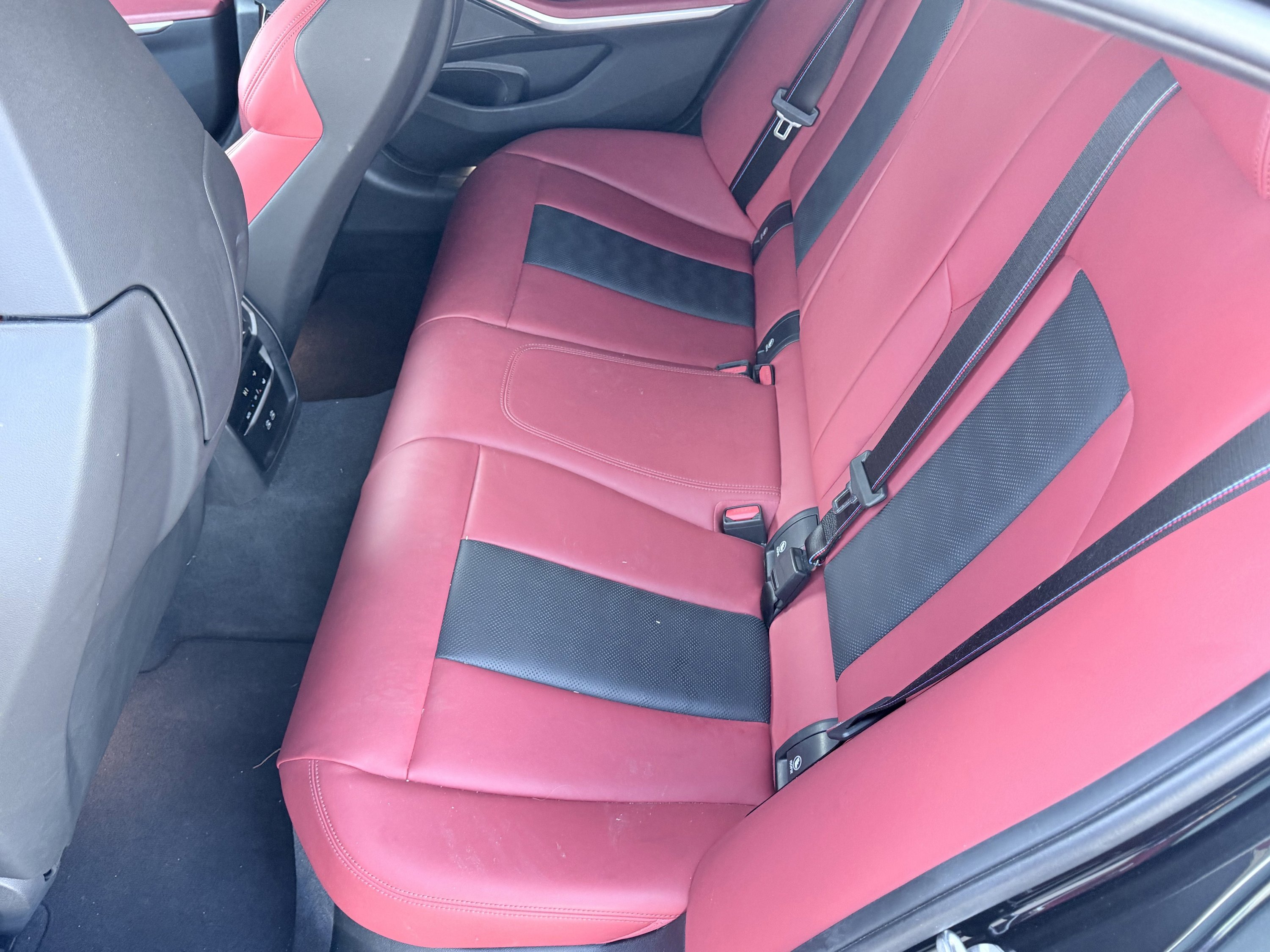 Used 2024 BMW M3 Competition w/ Executive Package image 46