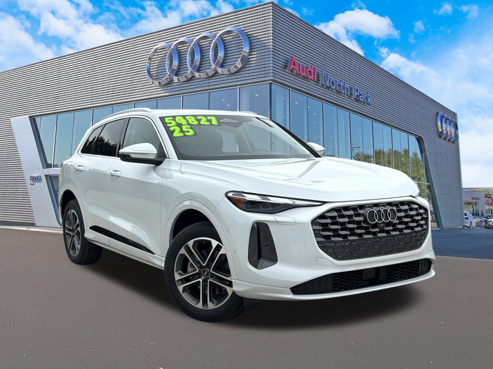 Used 2025 Audi Q5 Premium w/ Convenience Package