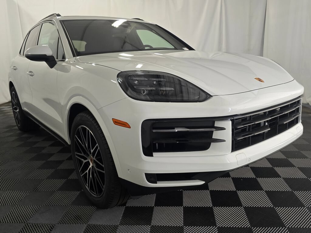 New 2026 Porsche Cayenne AWD/4WD image 9