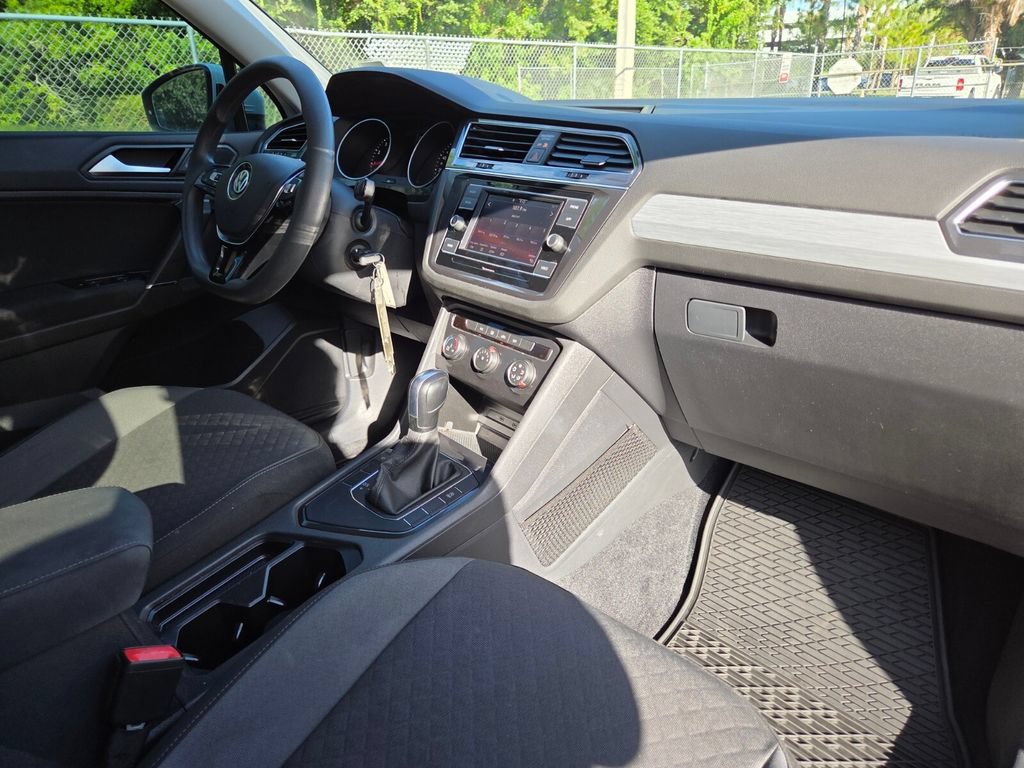 Used 2020 Volkswagen Tiguan S FWD image 13