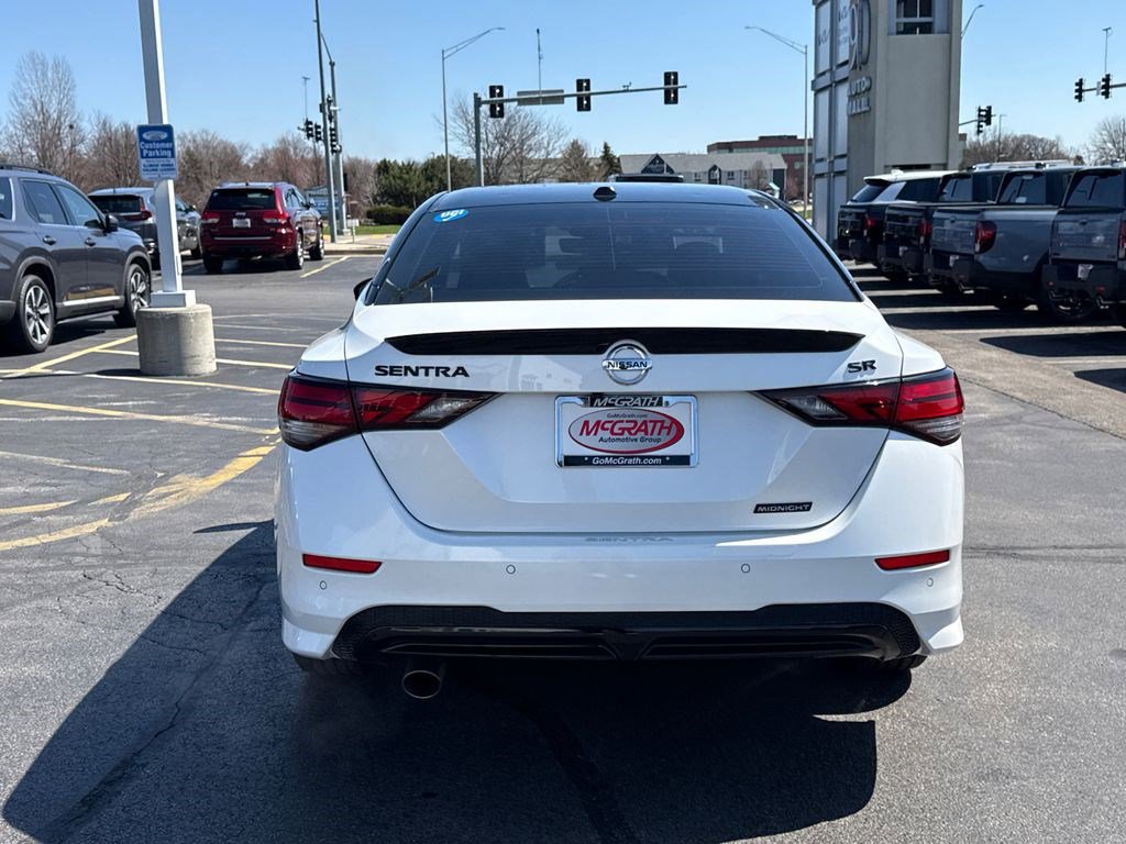 Used 2023 Nissan Sentra SR w/ Midnight Edition Package image 10
