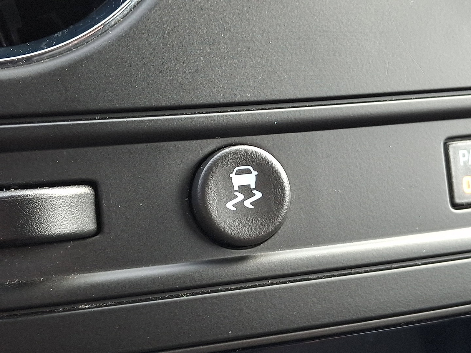 Used 2010 Chevrolet HHR LS image 21