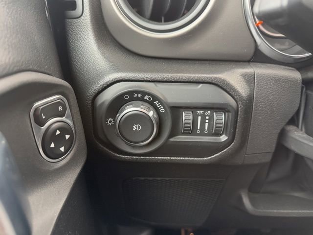 Certified 2021 Jeep Wrangler Unlimited Sport image 12