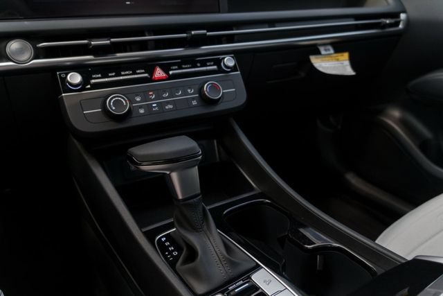 New 2025 Hyundai Santa Cruz SE FWD image 16
