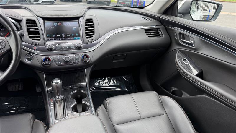 Used 2018 Chevrolet Impala LT w/ LT Leather Package FWD image 19