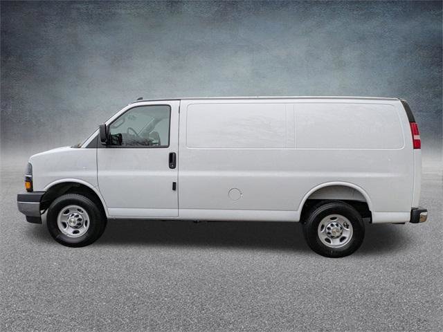 New 2025 Chevrolet Express 3500 w/ Driver Convenience Package image 7
