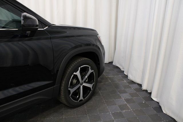 New 2025 Volkswagen Taos SEL AWD/4WD image 27