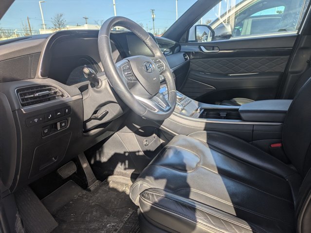 Used 2022 Hyundai Palisade Calligraphy w/ Winter Package image 9