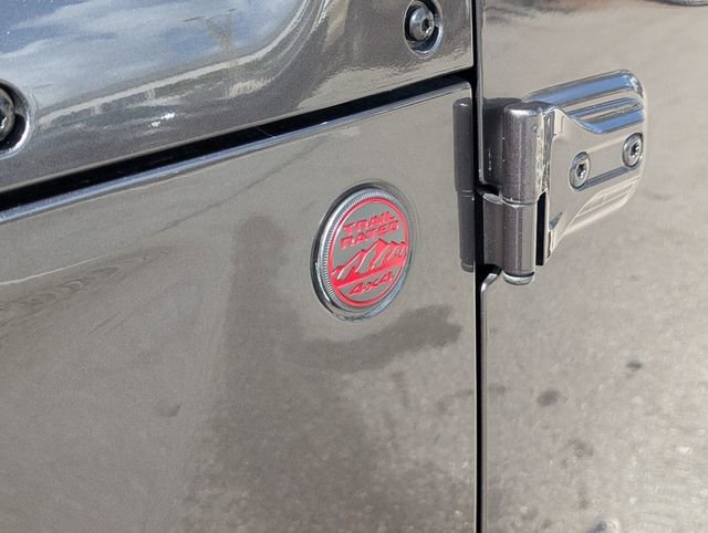 Used 2020 Jeep Gladiator Rubicon image 11