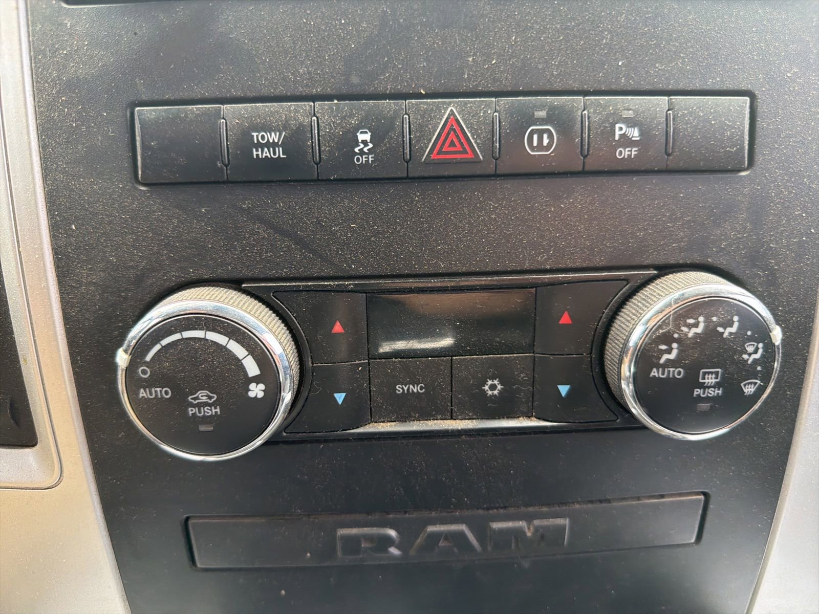 Used 2012 RAM 1500 Sport w/ Sport Premium Group AWD/4WD image 18