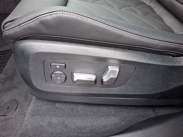 New 2026 BMW X5 xDrive50e w/ M Sport Package AWD/4WD image 13