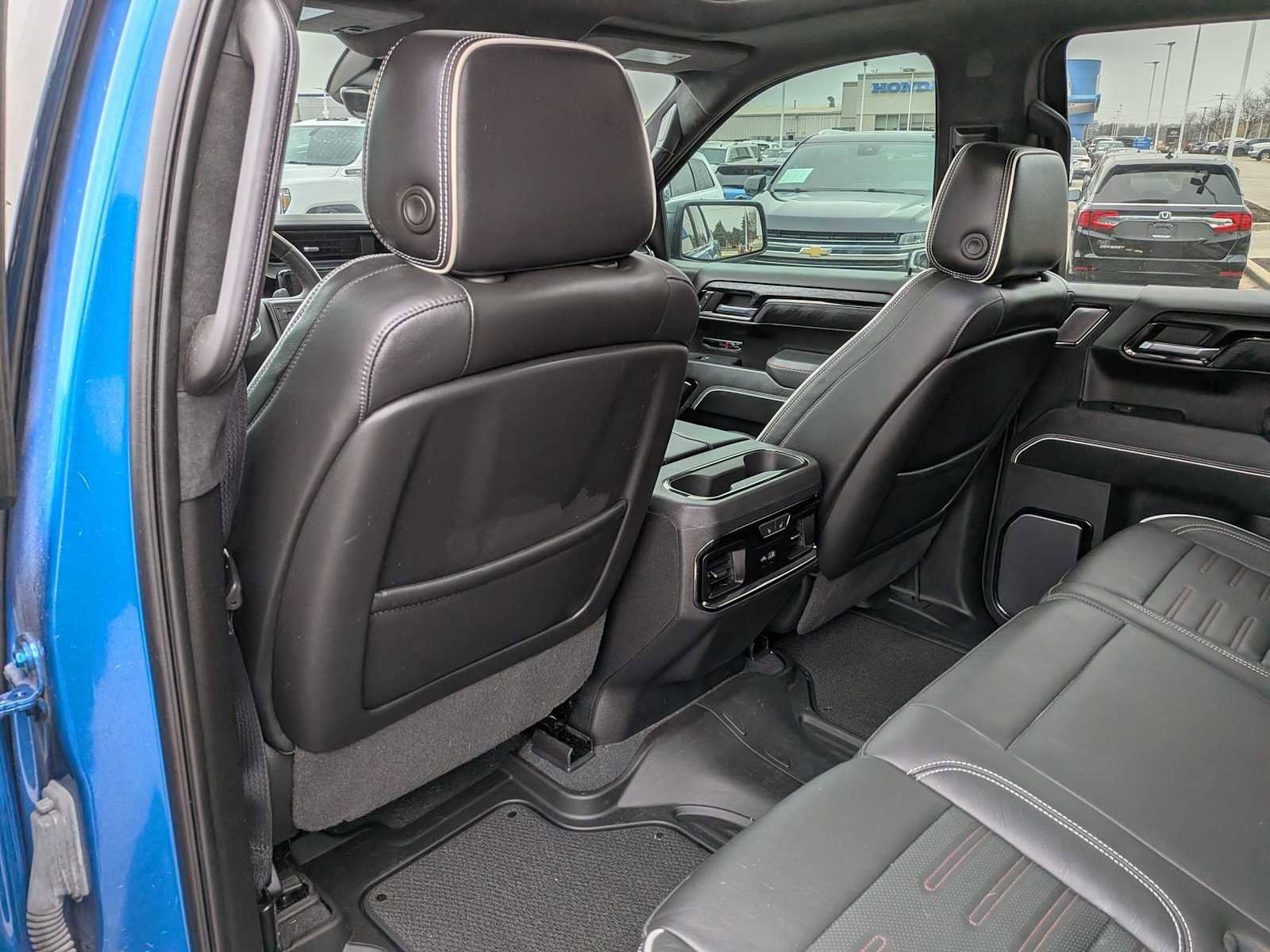 Used 2023 GMC Sierra 1500 AT4X image 13