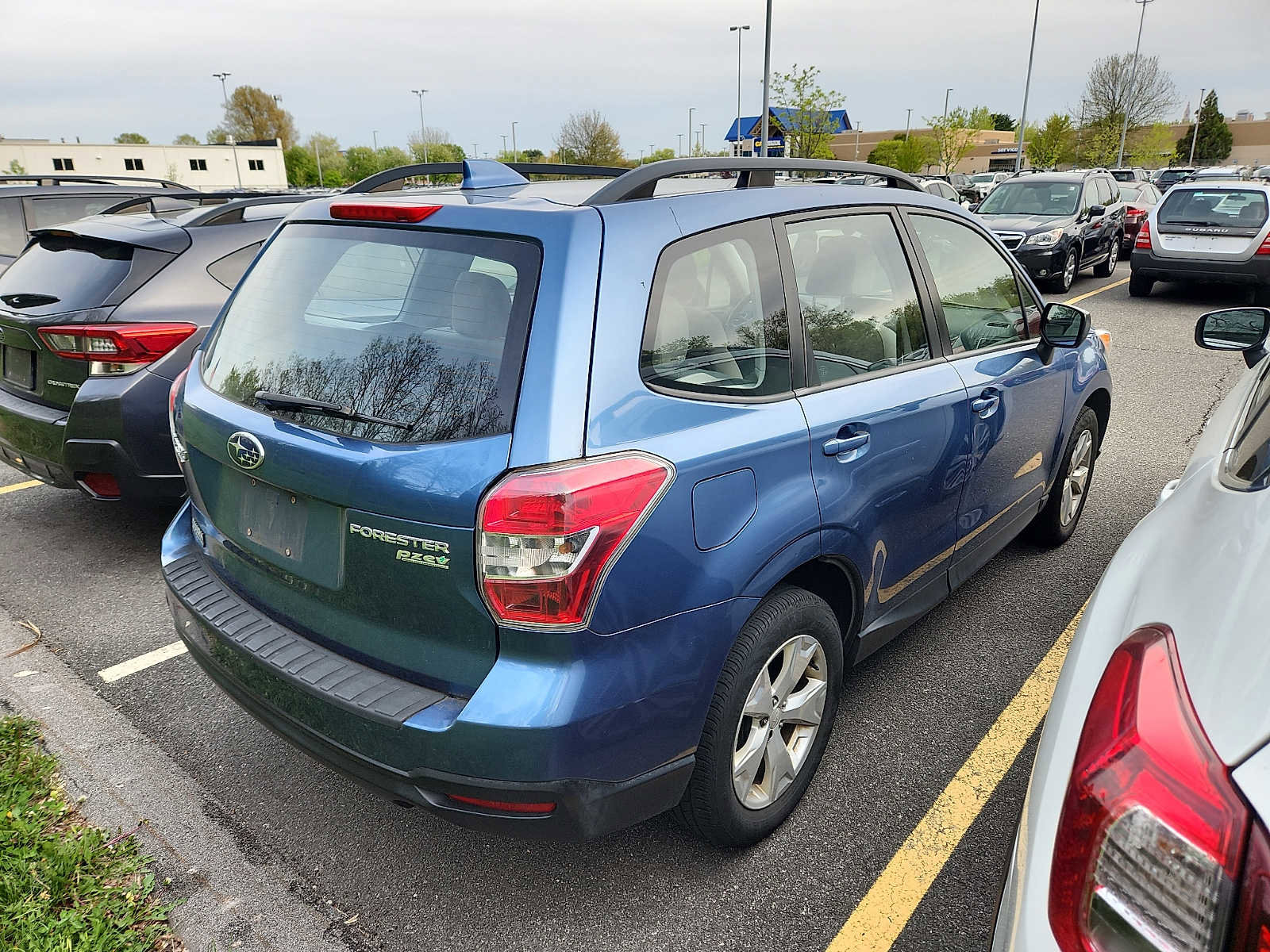Used 2016 Subaru Forester 2.5i w/ Alloy Wheel Package AWD/4WD image 6