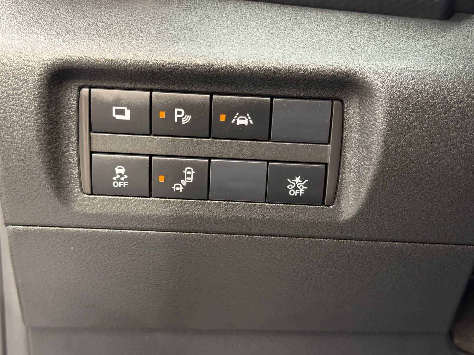 Certified 2025 Nissan Kicks Play S FWD image 16