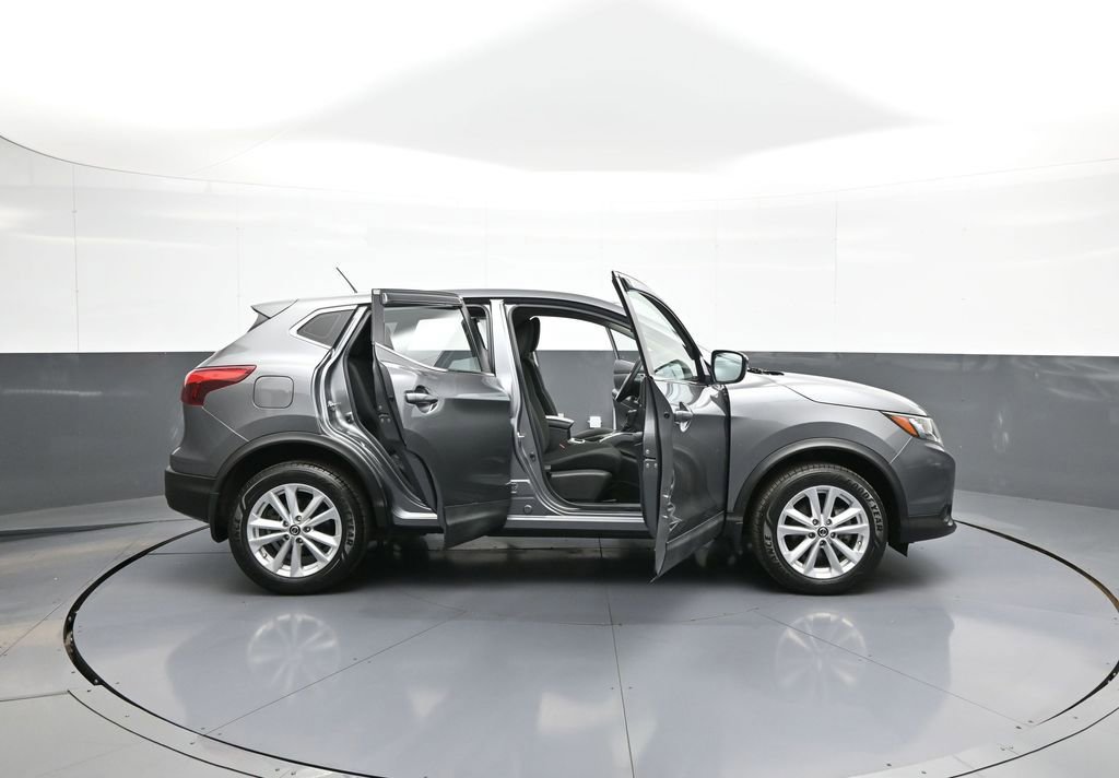 Used 2019 Nissan Rogue Sport S w/ Appearance Package FWD image 40