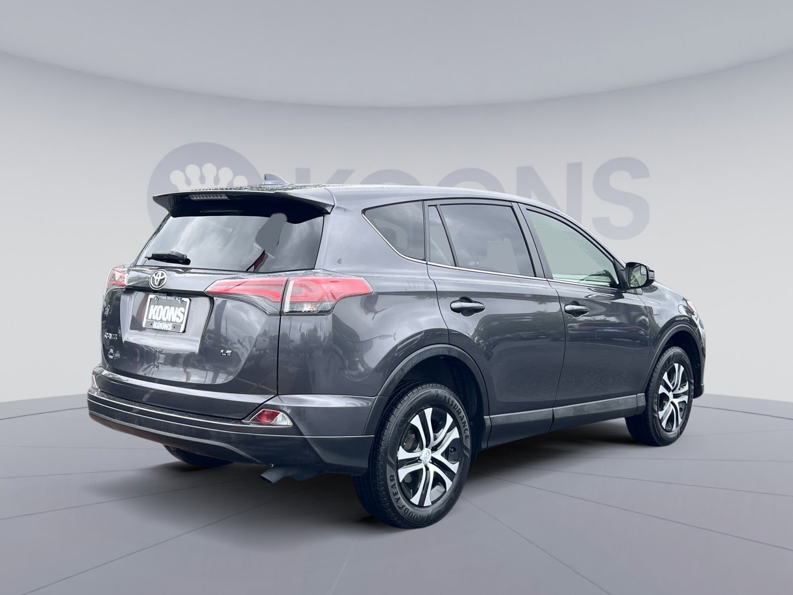 Used 2018 Toyota RAV4 LE w/ Carpet Mat Package FWD image 11