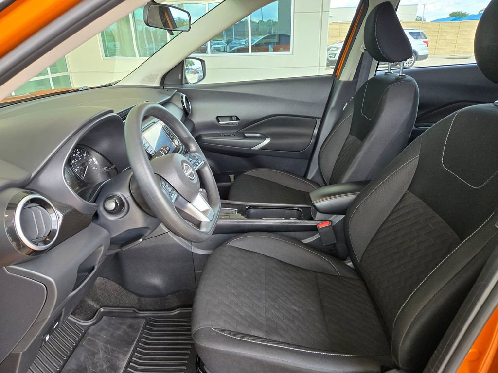 Used 2024 Nissan Kicks SV FWD image 9