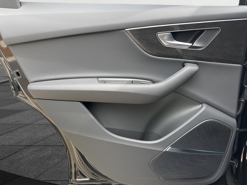 New 2026 Audi Q7 2.0T Premium image 24