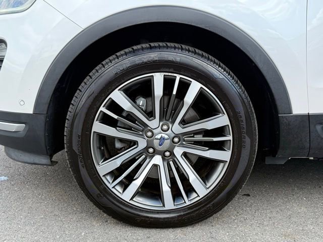 Used 2018 Ford Explorer Platinum image 21