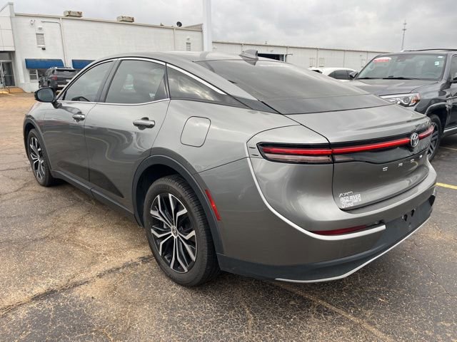 Used 2023 Toyota Crown XLE image 6