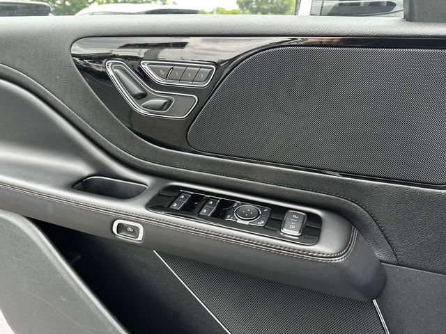 Certified 2023 Lincoln Aviator AWD w/ Premium Package image 31