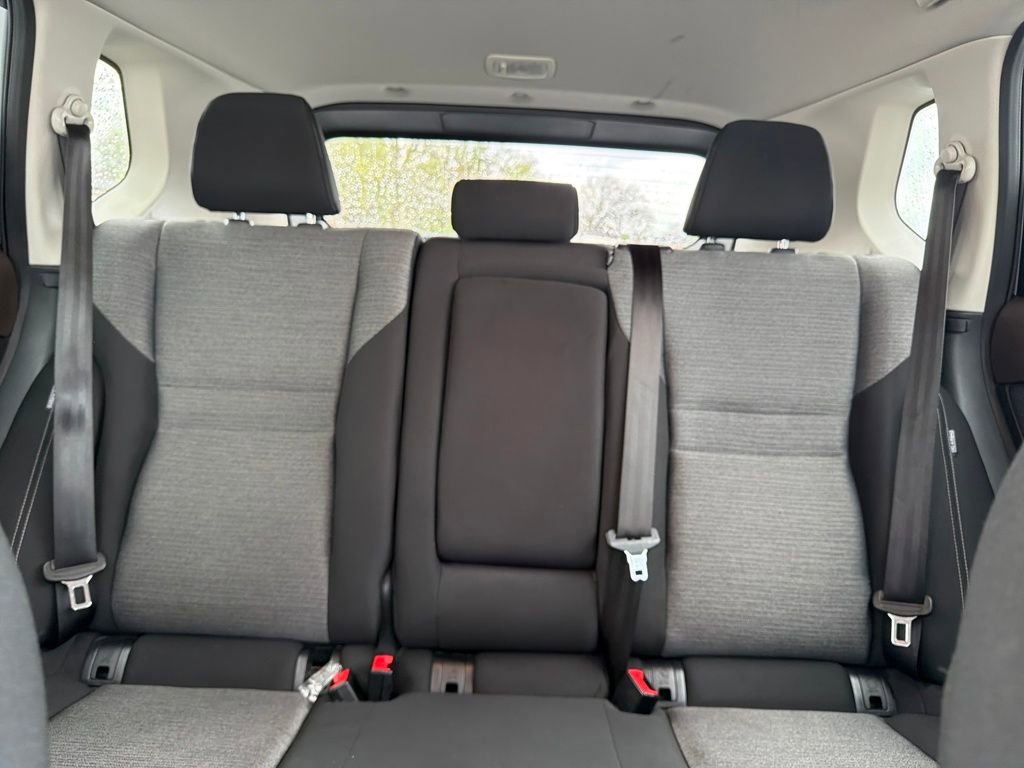 Used 2023 Nissan Rogue SV FWD image 51