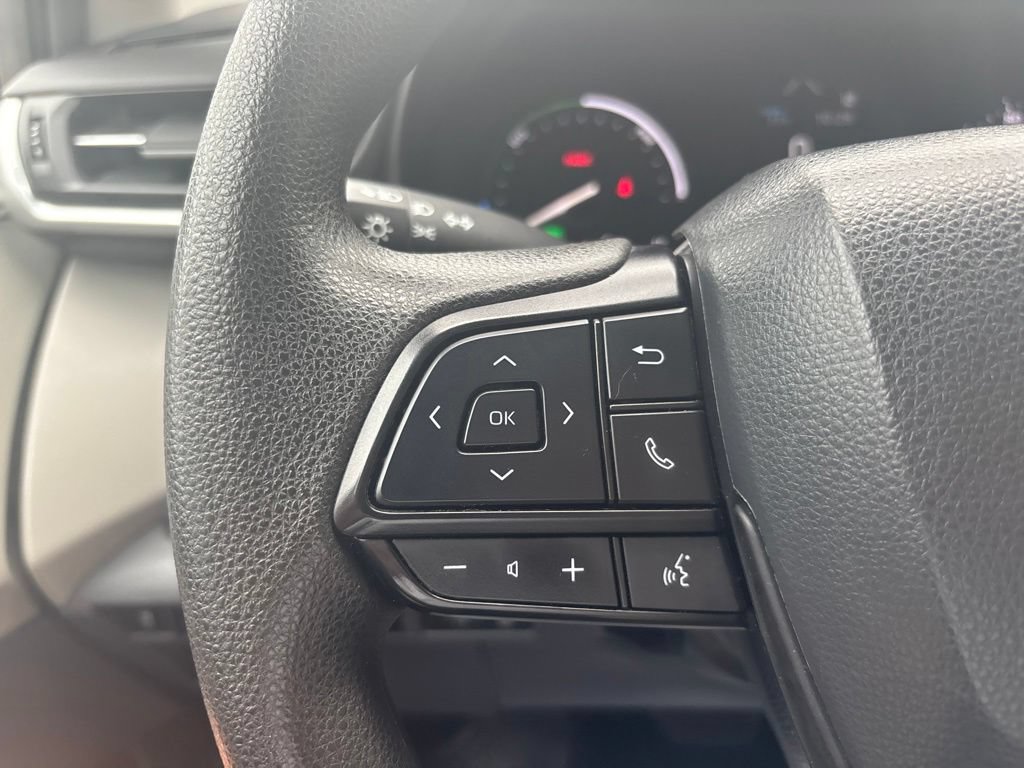 Used 2024 Toyota Sienna LE AWD/4WD image 8