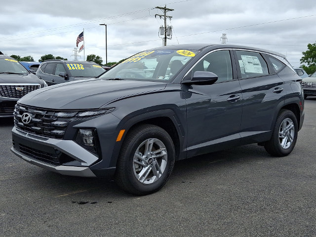 Used 2026 Hyundai Tucson SE AWD/4WD image 3