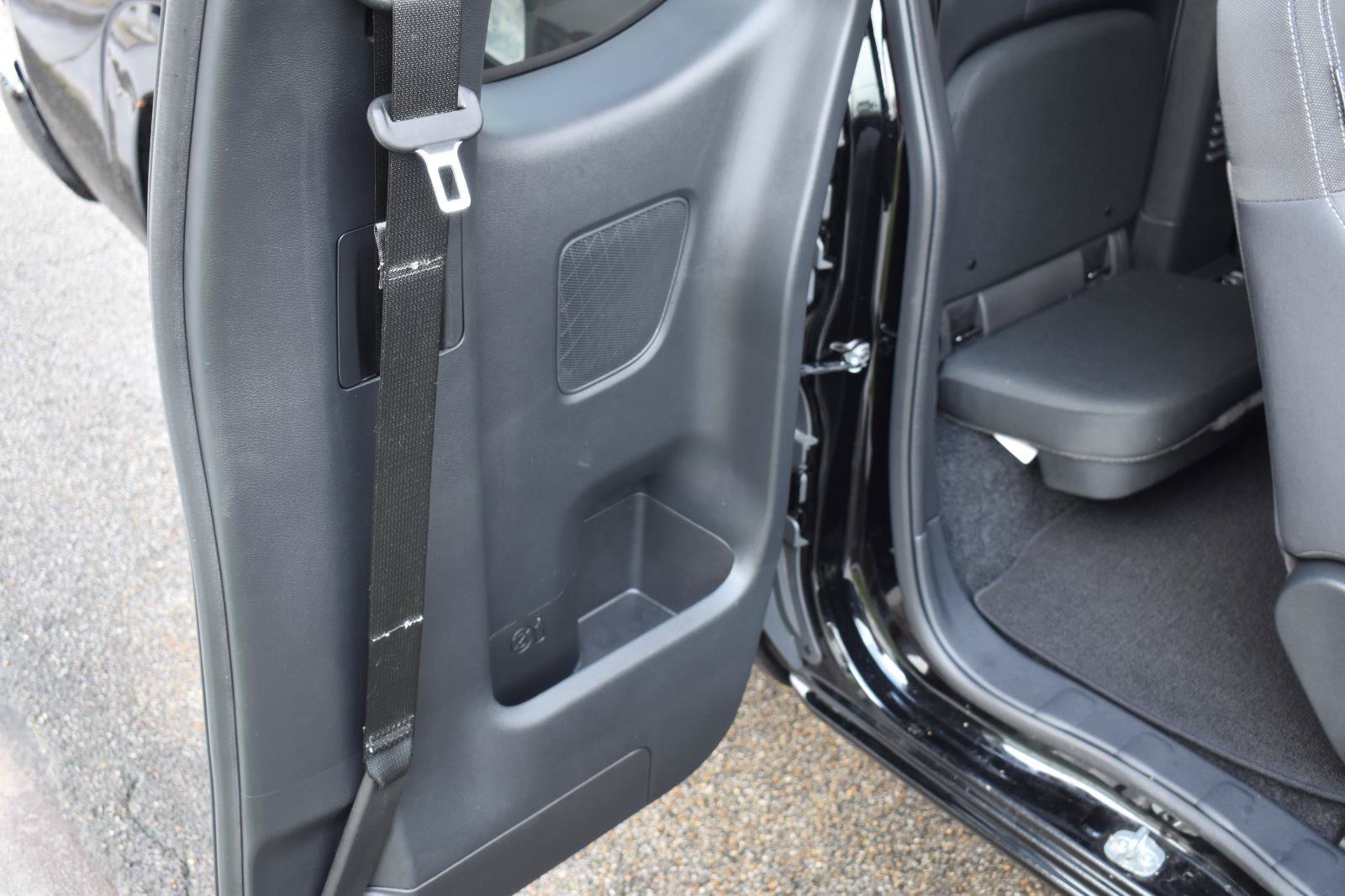 Certified 2025 Nissan Frontier SV RWD image 46