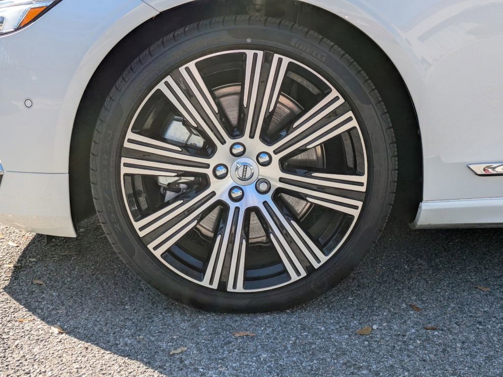 New 2024 Volvo S90 B6 Ultimate w/ Protection Package Premier image 10