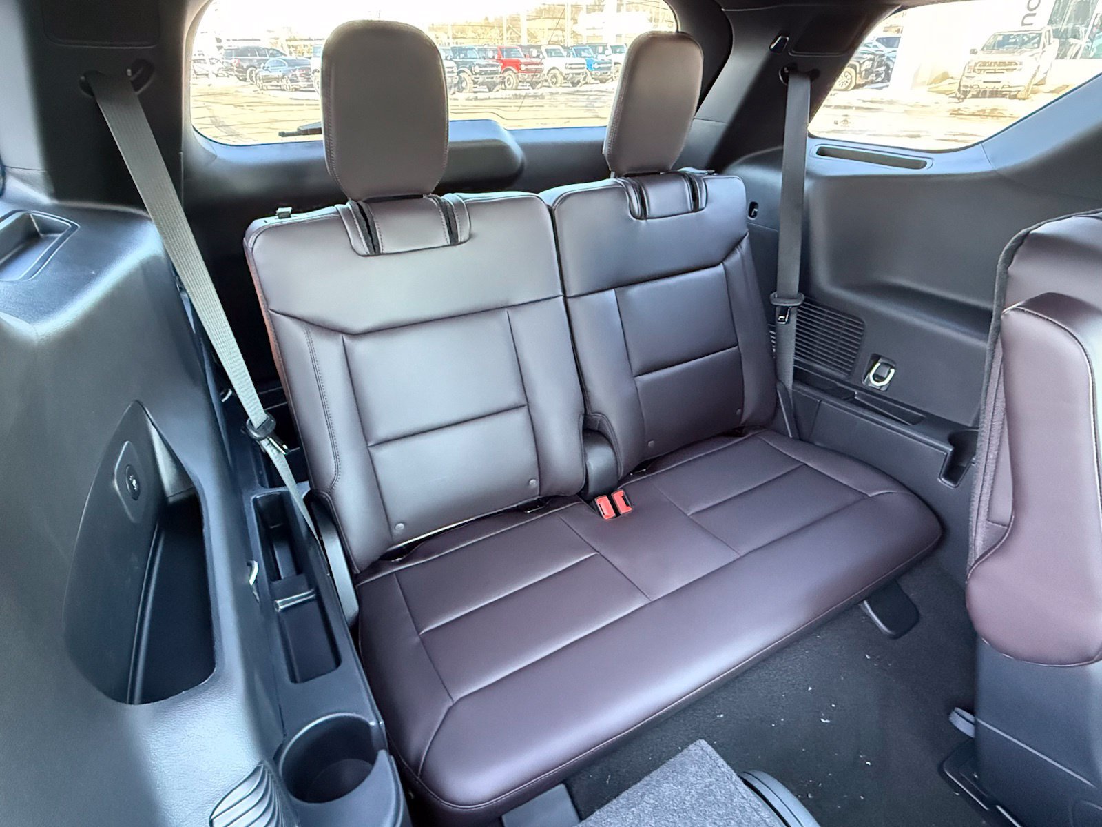 Used 2025 Ford Explorer Platinum w/ LUX Leather Package AWD/4WD image 15
