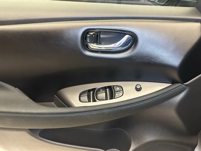 Used 2024 Nissan Leaf S FWD image 21
